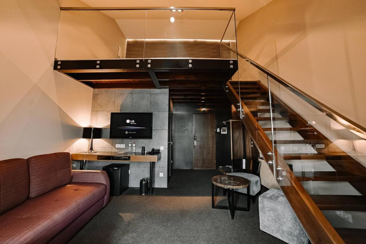 Park Hotel Switzerland Obariv Extérieur photo