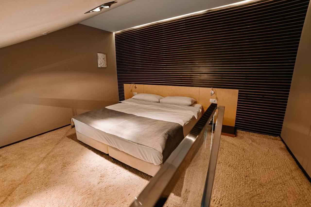 Park Hotel Switzerland Obariv Extérieur photo
