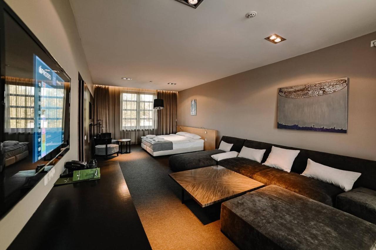 Park Hotel Switzerland Obariv Extérieur photo