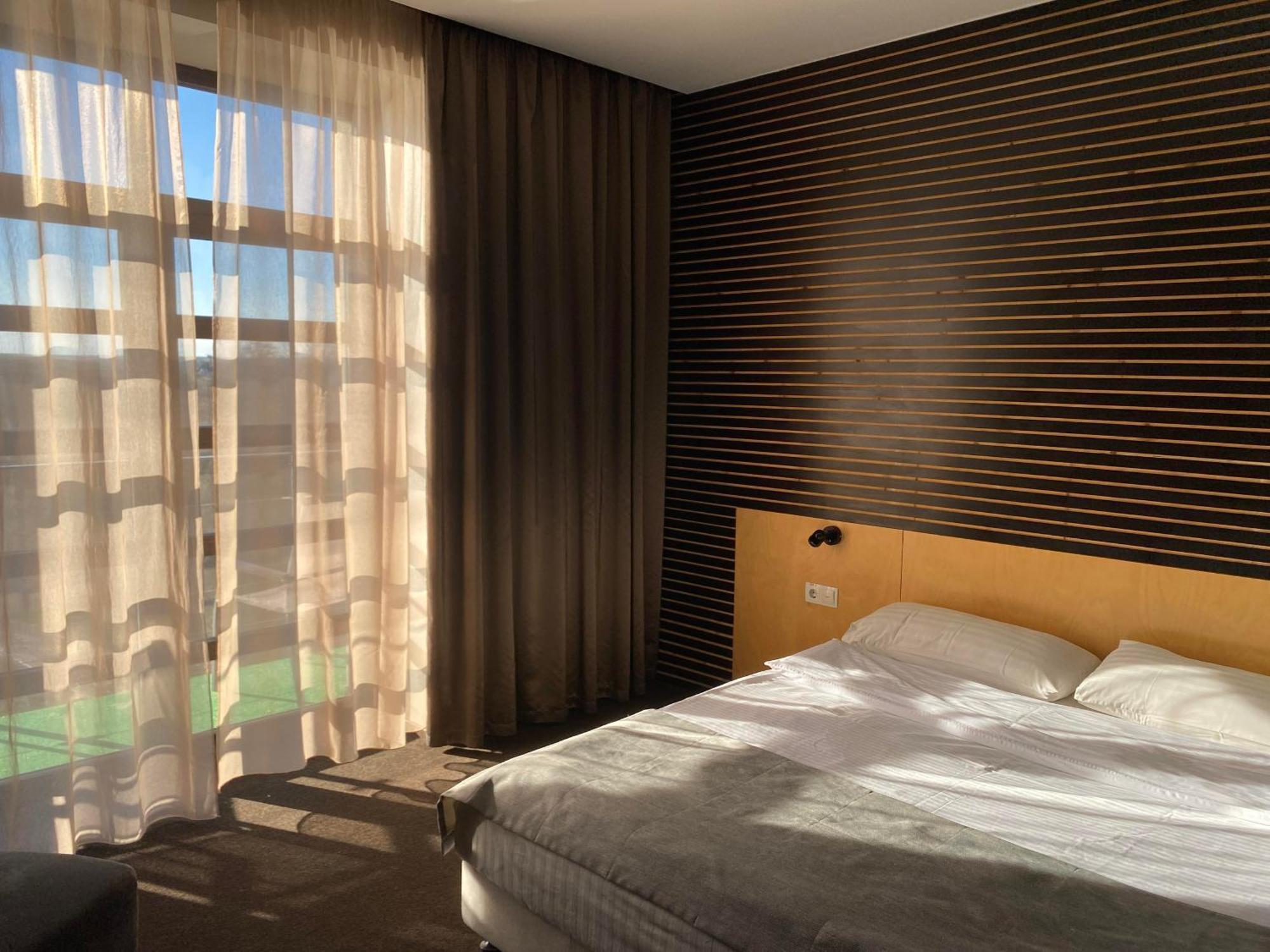 Park Hotel Switzerland Obariv Extérieur photo