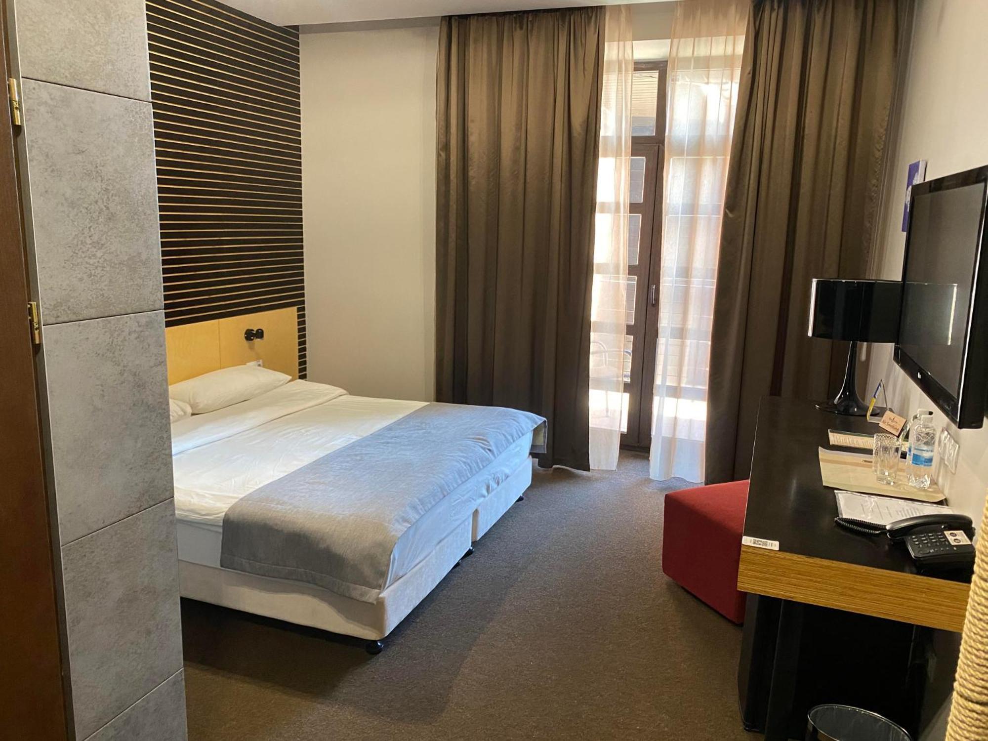 Park Hotel Switzerland Obariv Extérieur photo